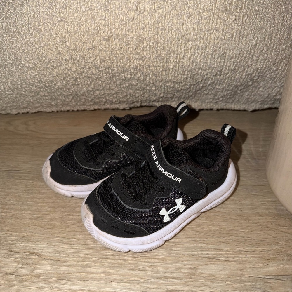 Under Armour Kids Black and White Sneakers